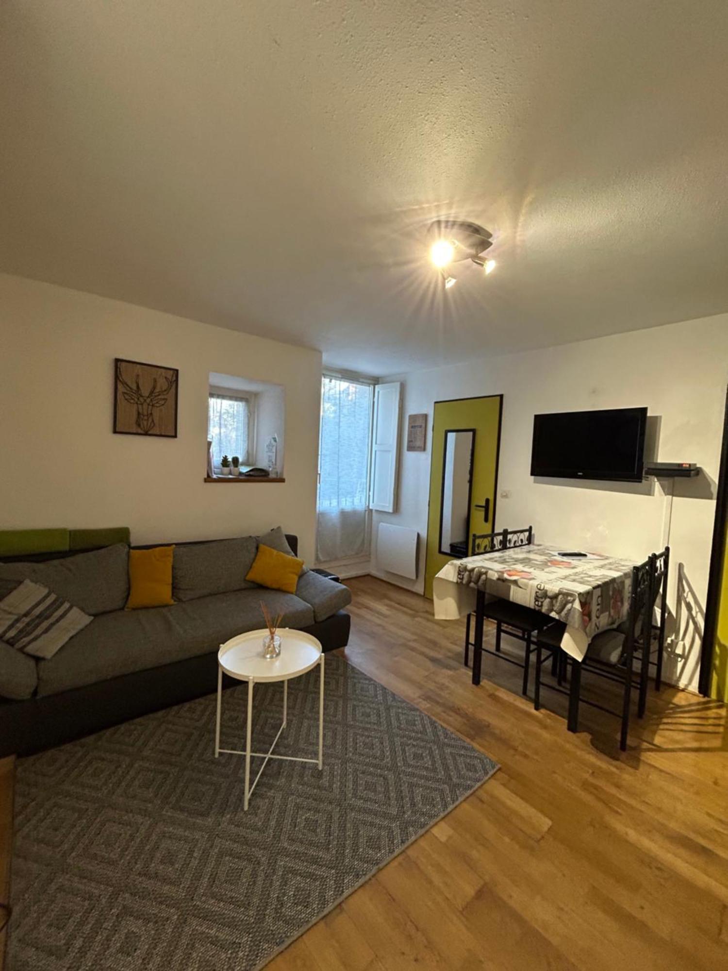 Appt Entier Rdc 1 Chambre Allee D'Etigny Bagneres-de-Luchon Bagian luar foto